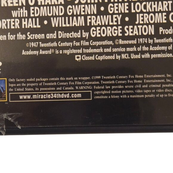 Miracle On 34th Street DVD 1999 Release Christmas Movie Full Screen Edition - Picture 5 of 7